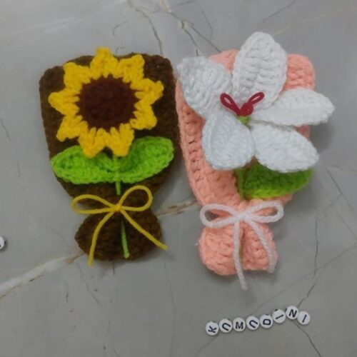 Sunflower Keychain and White Flower Keychain